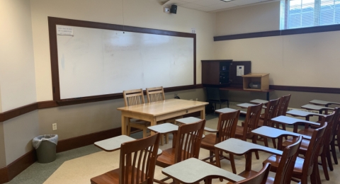 Murkland 203 classroom