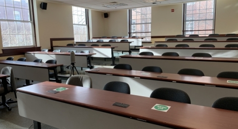 UNH Murkland G17 classroom