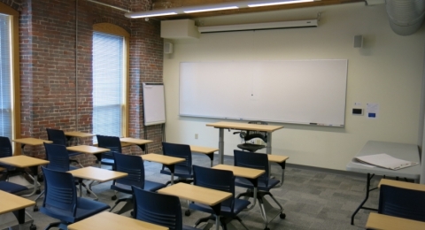 UNH Manchester 347 classroom