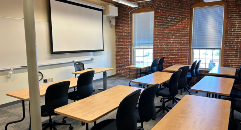 UNH Manchester 505 classroom