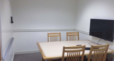 Dimond 121 room