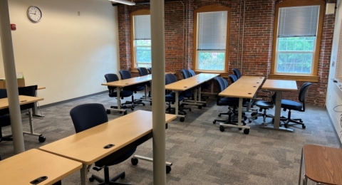 UNH Manchester 368 classroom