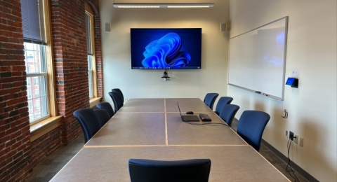 UNH Manchester 531 seminar room