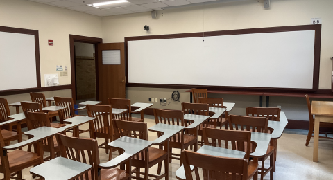Murkland 102 Classroom