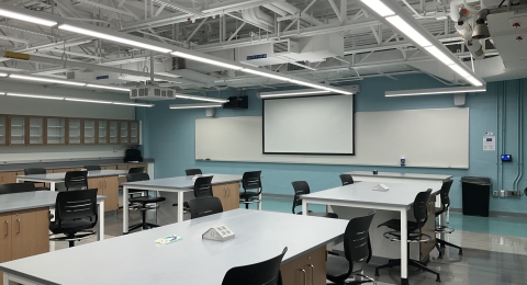 Spaulding Life Science 219 Classroom