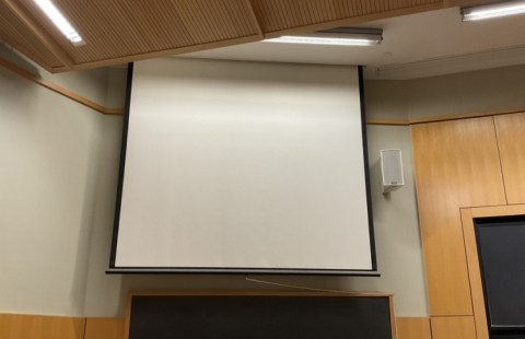 DeMeritt 112 lecture hall screen