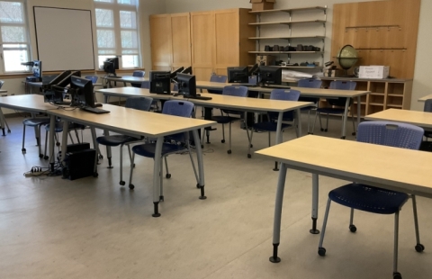 DeMeritt 253 classroom