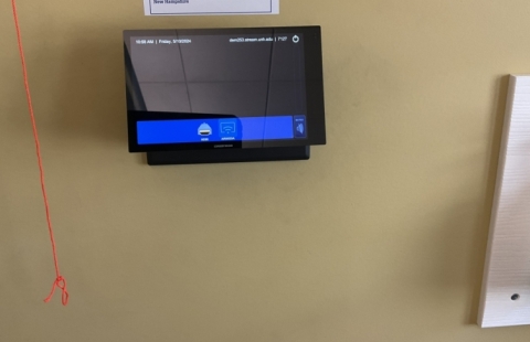 DeMeritt 253 classroom equipment