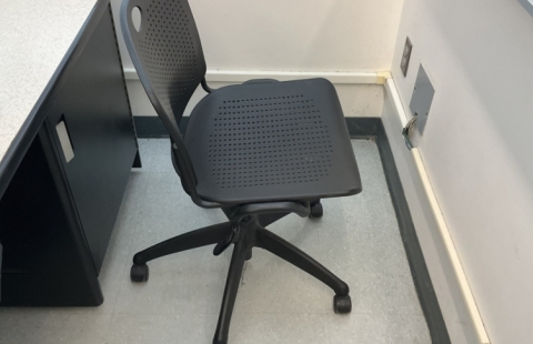 Kingsbury N134 chair