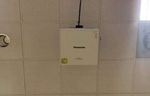 MUB 2 projector
