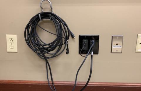 UNH Murkland G04 classroom cords
