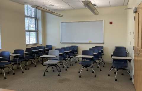 Pettee 109 Classroom