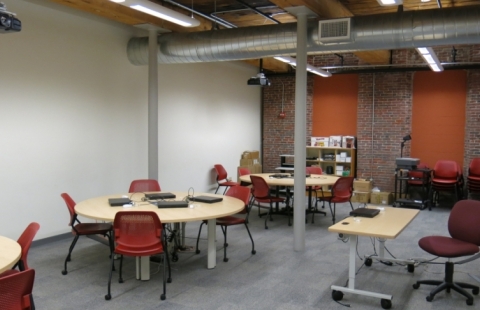 UNH Manchester 128 classroom