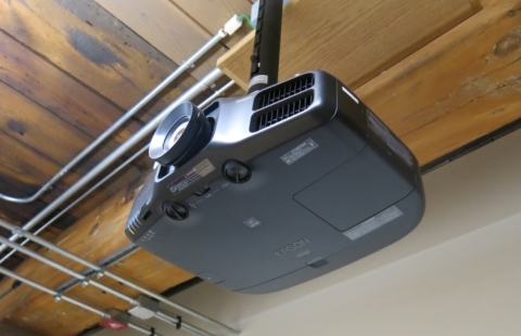 UNH Manchester 128 equipment