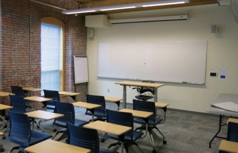 UNH Manchester 347 classroom
