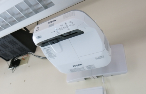 UNH Manchester 380 equipment