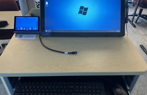 UNH Manchester 101 classroom equipment