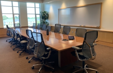 PCBE 370N room