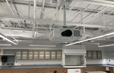 Spaulding Life Science 215 classroom equipment