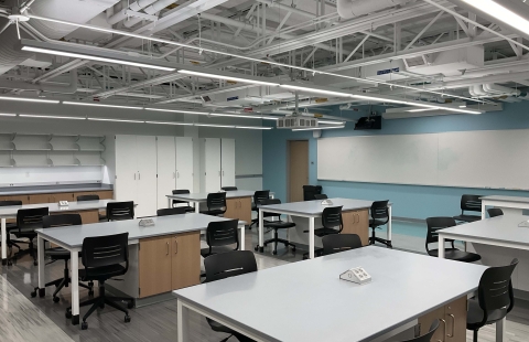 Spaulding Life Science 215 classroom