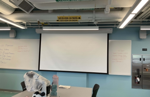 Spaulding Life Science 216 classroom equipment