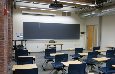 UNH Manchester 104 classroom