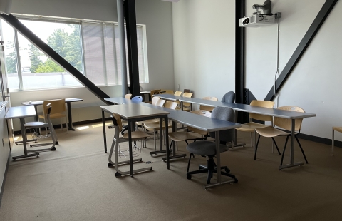 Kingsbury N345 Classroom
