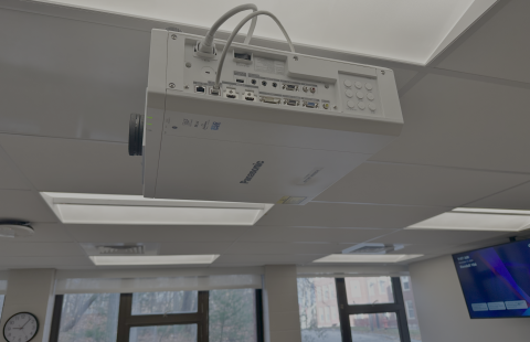 Kendall 106 Projector