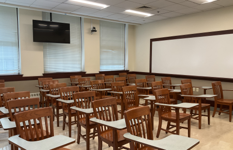 Murkland 102 Classroom