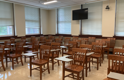 Murkland 102 Classroom