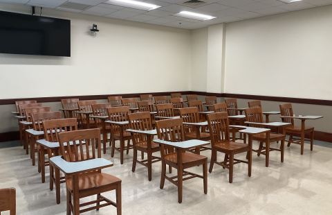 Murkland 104 Classroom