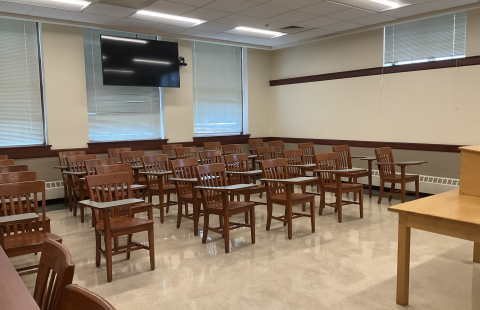 Murkland 201 Classroom