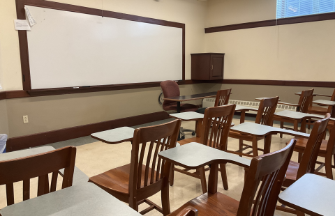 Murkland 203 Classroom