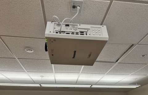 Hamilton Smith 102 Projector