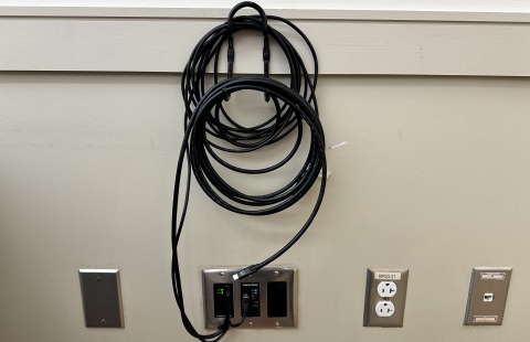 Hamilton Smith G21 Classroom Cables