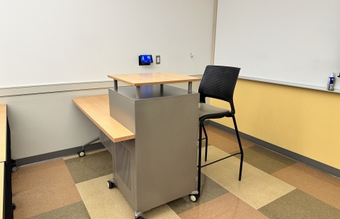 Hamilton Smith G21 Instructor Podium