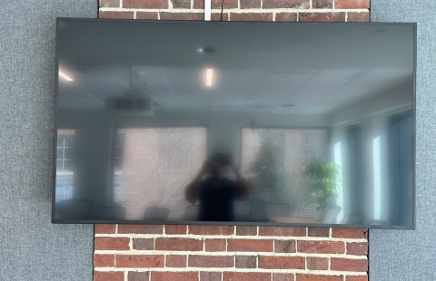 Huddleston Hall 224B Confidence Monitor