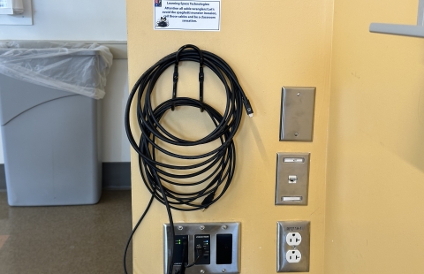 Hamilton Smith 107 Classroom Cables