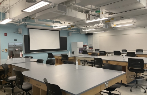 Spaulding Life Science 113 Classroom