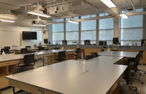 Spaulding Life Science 113 Classroom