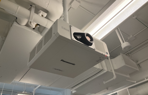 Spaulding Life Science 113 Classroom Projector