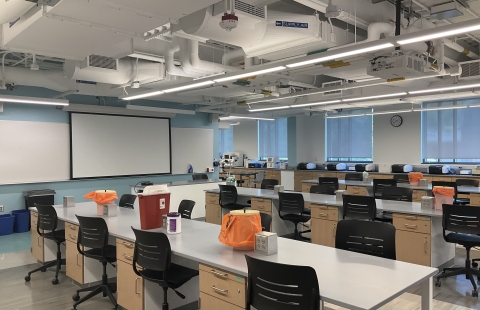 Spaulding Life Science 190 Classroom