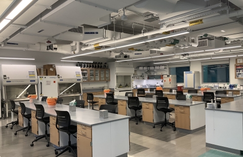 Spaulding Life Science 190 Classroom