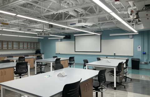 Spaulding Life Science 219 Classroom