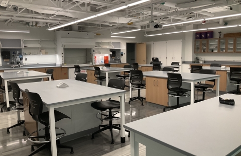 Spaulding Life Science 219 Classroom 