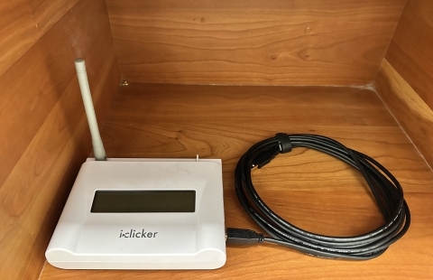 Spaulding Life Science G25 Classroom iClicker Base Station