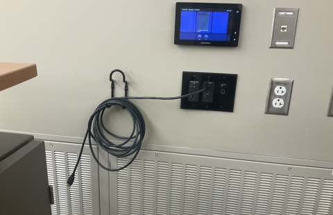 Hamilton Smith 104 Classroom Connection