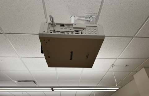 Hamilton Smith 124 Classroom Projector