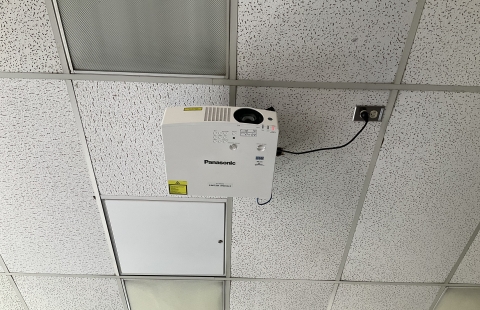Morrill 204 Classroom Projector