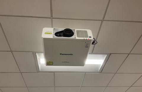 Murkland G17 Classroom Projector